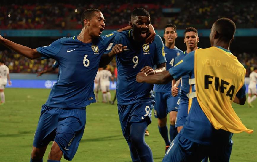 爱游戏app包含JackeyLove新星出色防守表现惊艳，法国队未来可期！的词条